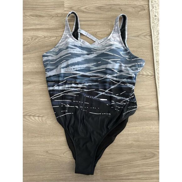 NEW Back Crisscross Sports Tummy Control 1 pc Bathing Suit 2X - Picture 4 of 4